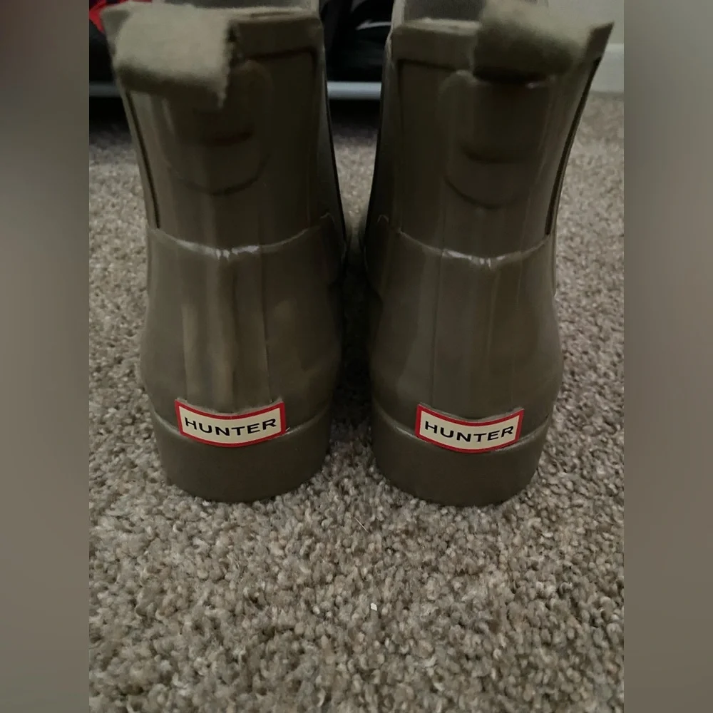 Hunter rain boots ankle length women’s size 6